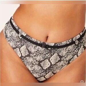READ Andie Swim Snakeskin Snake Print Riviera Belted High Waisted Bottom Small